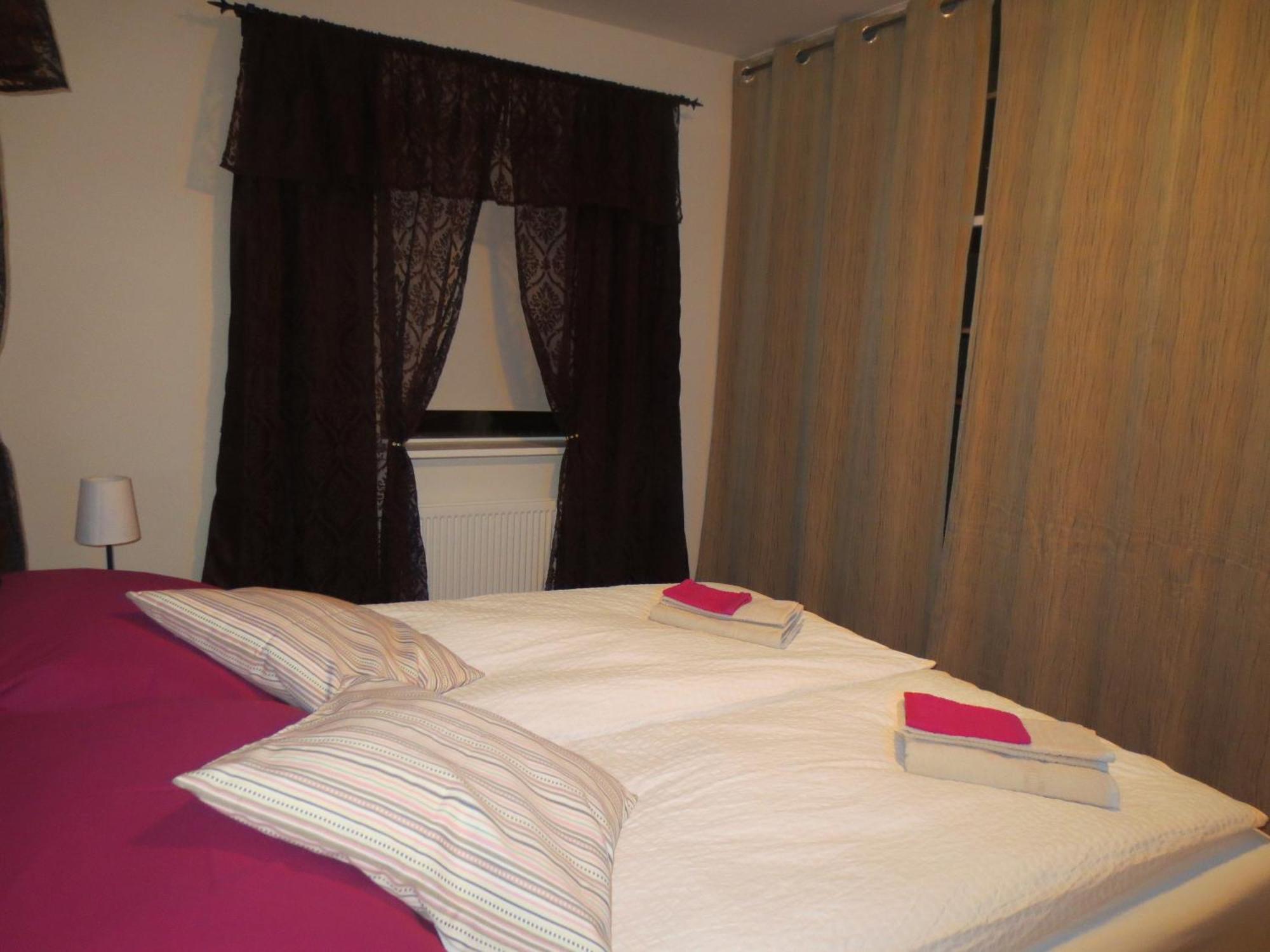 Teigur Guesthouse Akranes Habitación foto